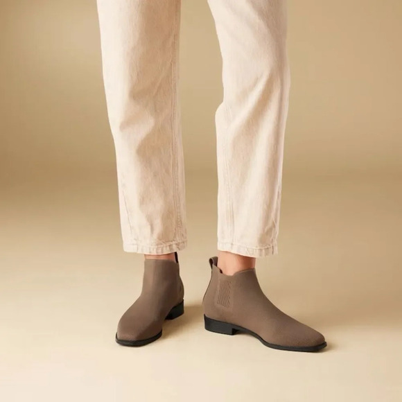 Vivaia Square Toe Water Repellent Ankle Boot size 42/11 - Picture 14 of 14